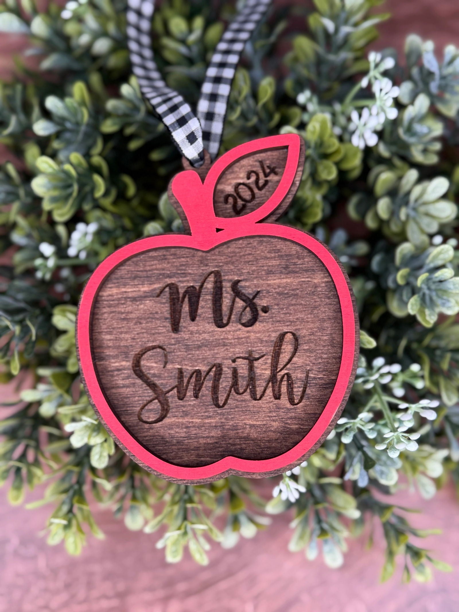Apple for the Teacher Appreciation Ornament - Fresh Cut Signs