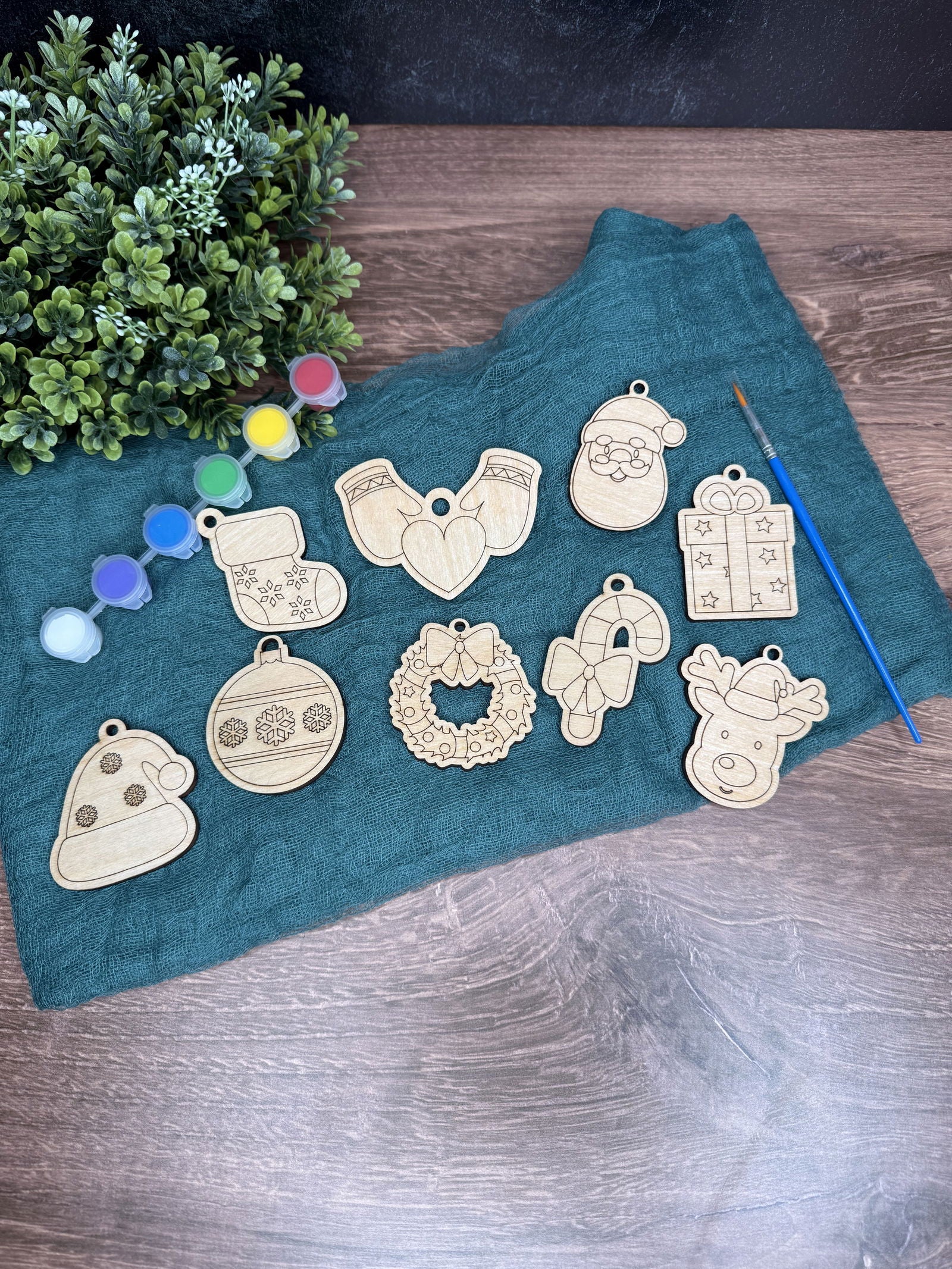 Christmas Ornaments Paint Kit (Set of 9) - Fresh Cut Signs