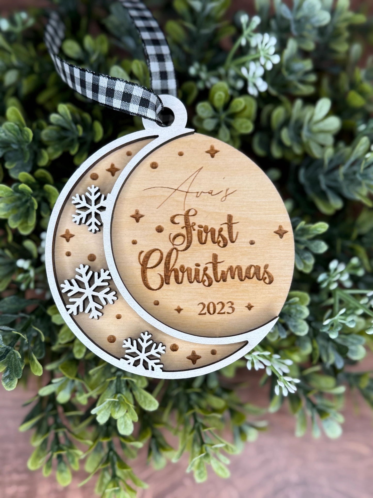 Snowy Moonbeam Baby's First Christmas - Fresh Cut Signs