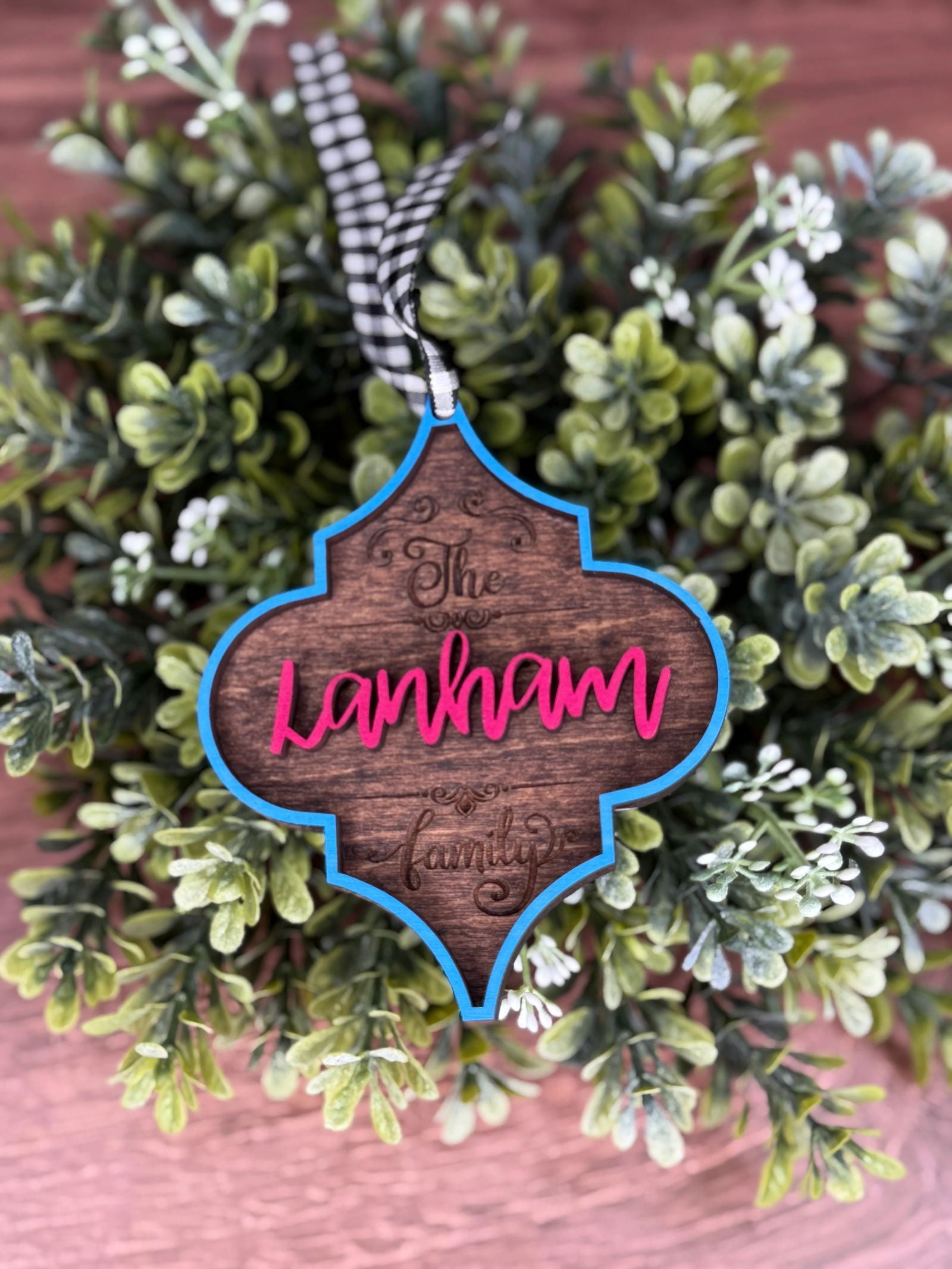 Classic Family Ornament - Fresh Cut Signs